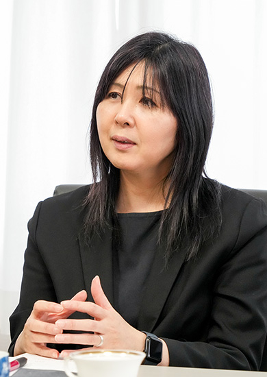 事務長　吉田若菜さん